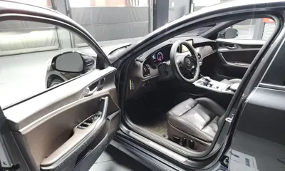 Kia Stinger 2019, 92258 км, за 9844.73 USD - фото 10