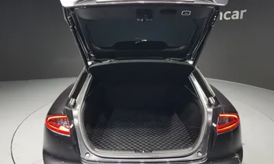 Kia Stinger 2019, 92258 км, за 9844.73 USD - фото 20