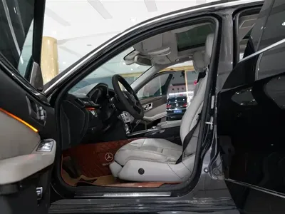 Mercedes-Benz E-Class 2013, 130000 км, за 5589.9 USD