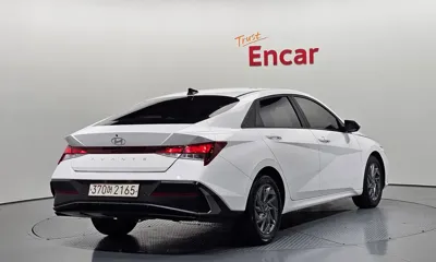 Hyundai Avante 2024, 61703 км, за 11881.32 USD