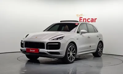 Porsche Cayenne · 2021 год