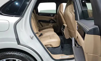 Porsche Cayenne 2021, 74524 км, за 60586.35 USD - фото 12