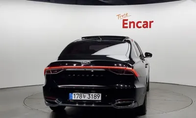 Hyundai Grandeur 2020, 115262 км, за 13062.89 USD