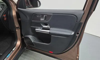 Mercedes-Benz EQA 2022, 71085 км, за 20716.62 USD - фото 24