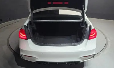 BMW M3 2018, 75174 км, за 40307.34 USD - фото 30
