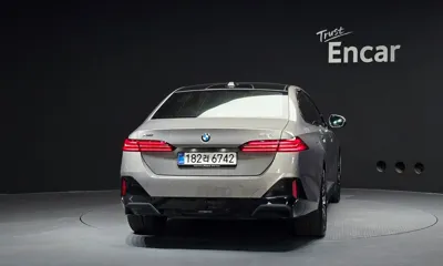 BMW 5-Series 2026, 14761 км, за 64714.48 USD