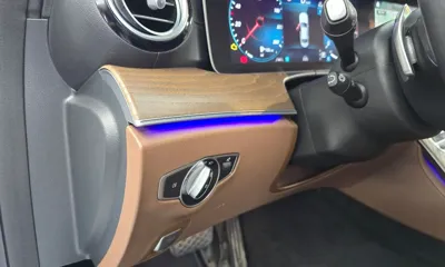 Mercedes-Benz E-Class 2022, 73618 км, за 23129.31 USD - фото 27