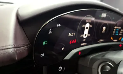Porsche Taycan 2021, 31439 км, за 64329.79 USD - фото 29