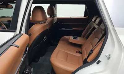 KG_Mobility_Ssangyong Torres 2023, 32281 км, за 15302.46 USD - фото 11