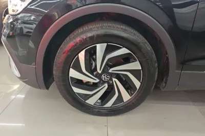 Volkswagen Tiguan L 2023, 22000 км, за 20074 USD - фото 19