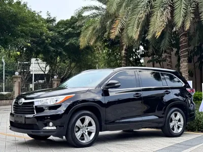Toyota Highlander · 2015 год