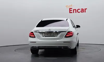 Mercedes-Benz E-Class 2019, 118641 км, за 13514.91 USD