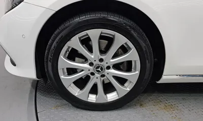 Mercedes-Benz E-Class 2019, 118641 км, за 13514.91 USD