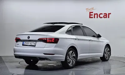 Volkswagen Jetta 2020, 43081 км, за 14311.75 USD