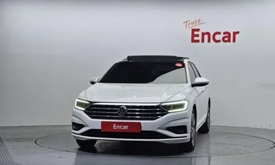 Volkswagen Jetta 2020, 43081 км, за 14311.75 USD