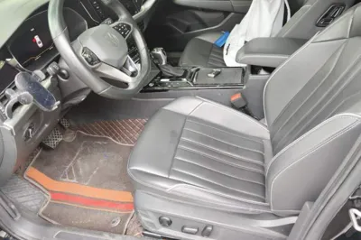 Volkswagen Passat 2023, 186900 км, за 15426 USD - фото 12