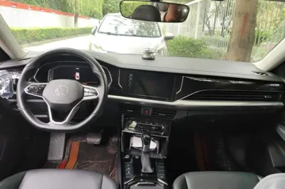 Volkswagen Passat 2023, 186900 км, за 15426 USD - фото 15