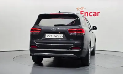 Kia Sorento 2015, 198141 км, за 4488.68 USD