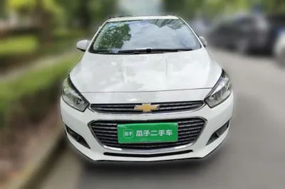 Chevrolet Cruze 2015, 90800 км, за 5154 USD