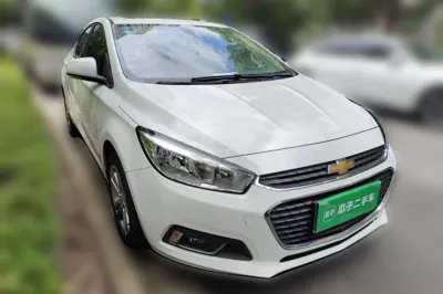 Chevrolet Cruze 2015, 90800 км, за 5154 USD