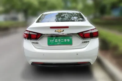 Chevrolet Cruze 2015, 90800 км, за 5154 USD