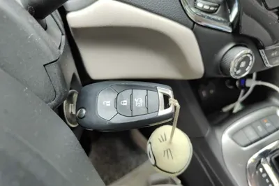 Chevrolet Cruze 2015, 90800 км, за 5154 USD - фото 17