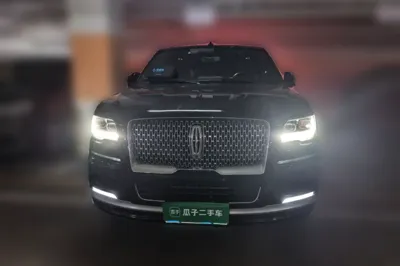 Lincoln Navigator 2022, 114200 км, за 71748 USD