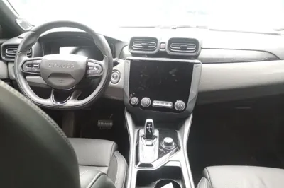 Lynk & Co 02 Hatchback 2022, 29500 км, за 11744 USD - фото 9