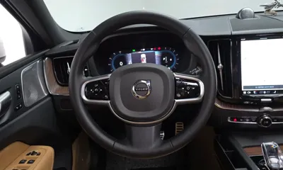 Volvo XC60 2023, 29579 км, за 30523.83 USD - фото 14