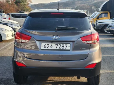 Hyundai Tucson 2014, 136000 км, за 4039.09 USD