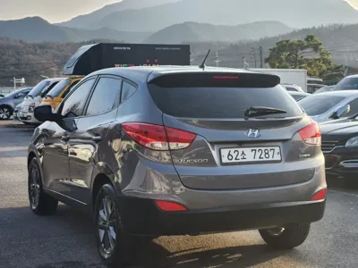 Hyundai Tucson 2014, 136000 км, за 4039.09 USD