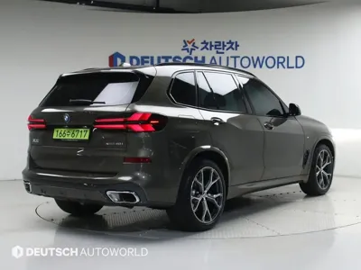 BMW X5 2025, 4995 км, за 84443.84 USD