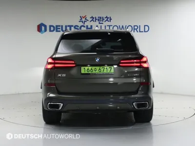 BMW X5 2025, 4995 км, за 84443.84 USD