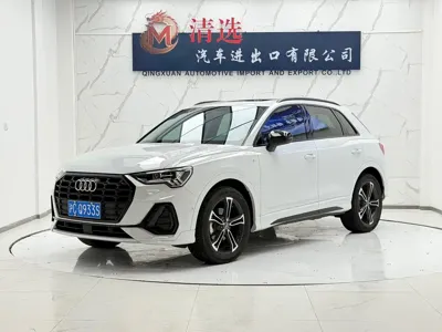 Audi Q3 · 2022 год