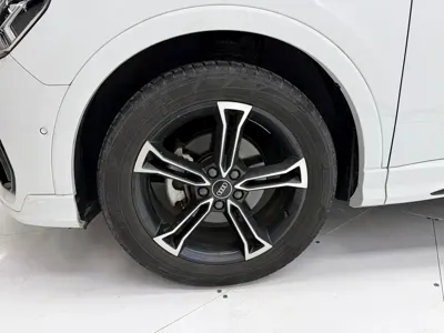Audi Q3 2022, 15000 км, за 29251.93 USD - фото 8