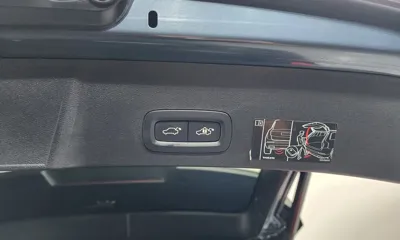 Volvo XC40 2021, 87798 км, за 18045.16 USD - фото 20