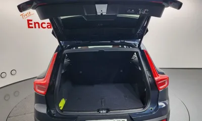 Volvo XC40 2021, 87798 км, за 18045.16 USD - фото 27