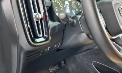 Volvo XC40 2021, 87798 км, за 18045.16 USD - фото 29