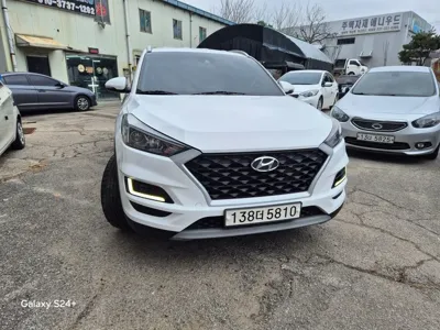 Hyundai Tucson 2019, 92640 км, за 10684.04 USD