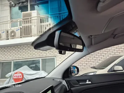 Hyundai Tucson 2019, 92640 км, за 10684.04 USD - фото 12