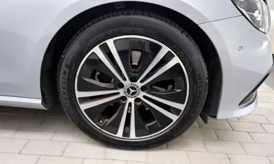 Mercedes-Benz E-Class 2021, 47328 км, за 23708.59 USD