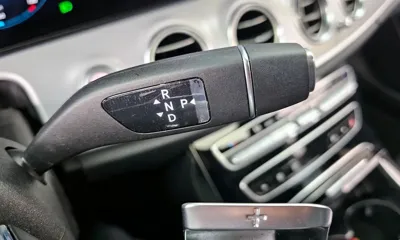 Mercedes-Benz E-Class 2021, 47328 км, за 23708.59 USD - фото 9