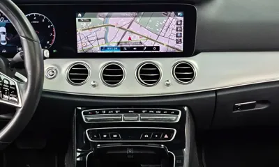 Mercedes-Benz E-Class 2021, 47328 км, за 23708.59 USD - фото 14