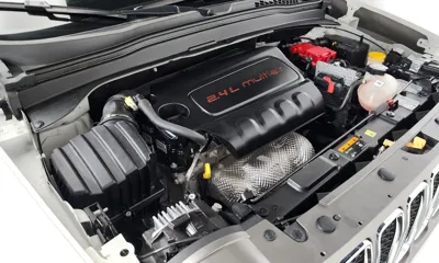 Jeep Renegade 2021, 13873 км, за 16607.59 USD - фото 6