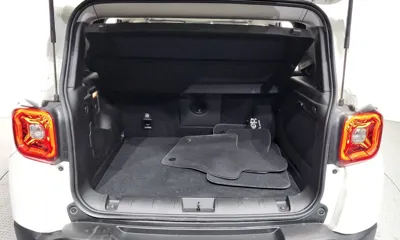 Jeep Renegade 2021, 13873 км, за 16607.59 USD - фото 20