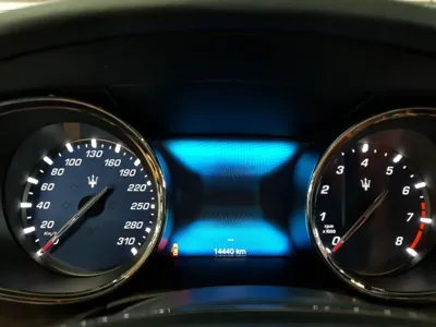 Maserati Quattroporte 2017, 18000 км, за 39087.97 USD - фото 8