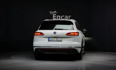 Volkswagen Touareg 2021, 91323 км, за 27504.27 USD