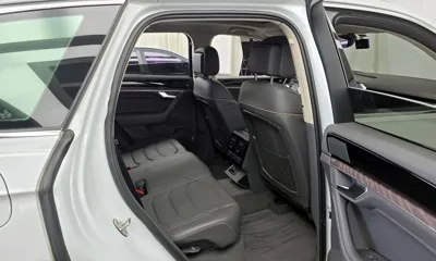 Volkswagen Touareg 2021, 91323 км, за 27504.27 USD - фото 12