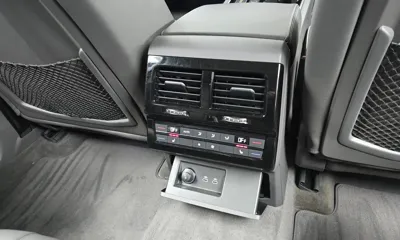 Volkswagen Touareg 2021, 91323 км, за 27504.27 USD - фото 19