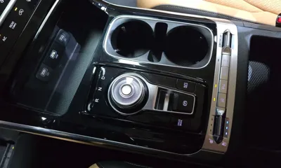 Kia Canival 2023, 121534 км, за 16935.8 USD - фото 9